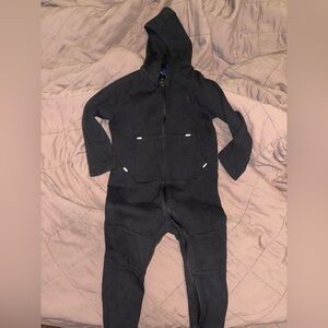GAP Black Baby Onesie with Hood Gap FIT SIZE 18-24 months